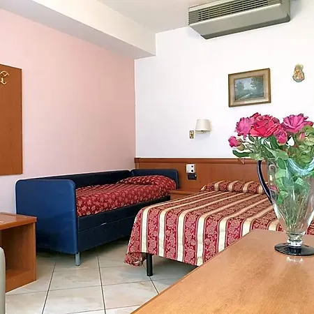 Hotel Ginevra Riccione