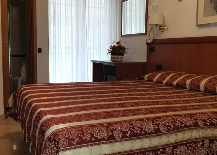 Ginevra ホテル 3*